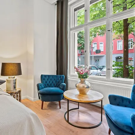 The Weichsel - Group Flat In Berlin, Family-friendly, 3br, 2 Bath Rooms, 4- 6 Guests