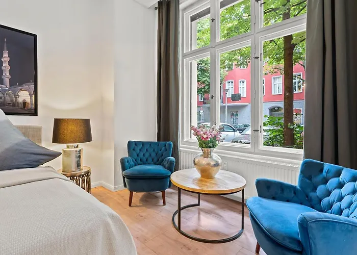 The Weichsel - Group Flat In Berlin, Family-friendly, 3br, 2 Bath Rooms, 4- 6 Guests