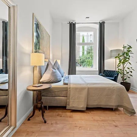 The Weichsel - Group Flat In Berlin, Family-friendly, 3br, 2 Bath Rooms, 4- 6 Guests Appartement *